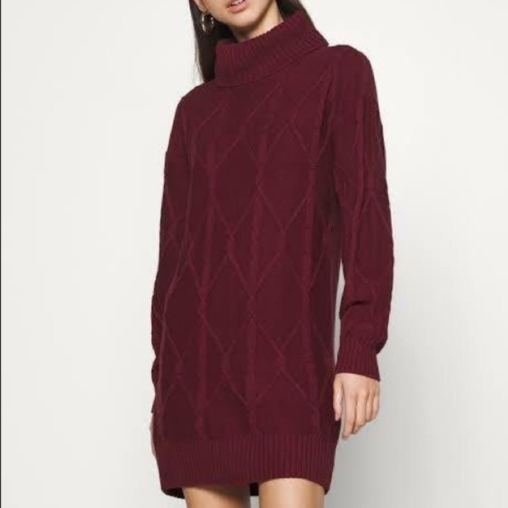 HOLLISTER BURGUNDY TURTLENECK SWEATER DRESS   -SIZE S